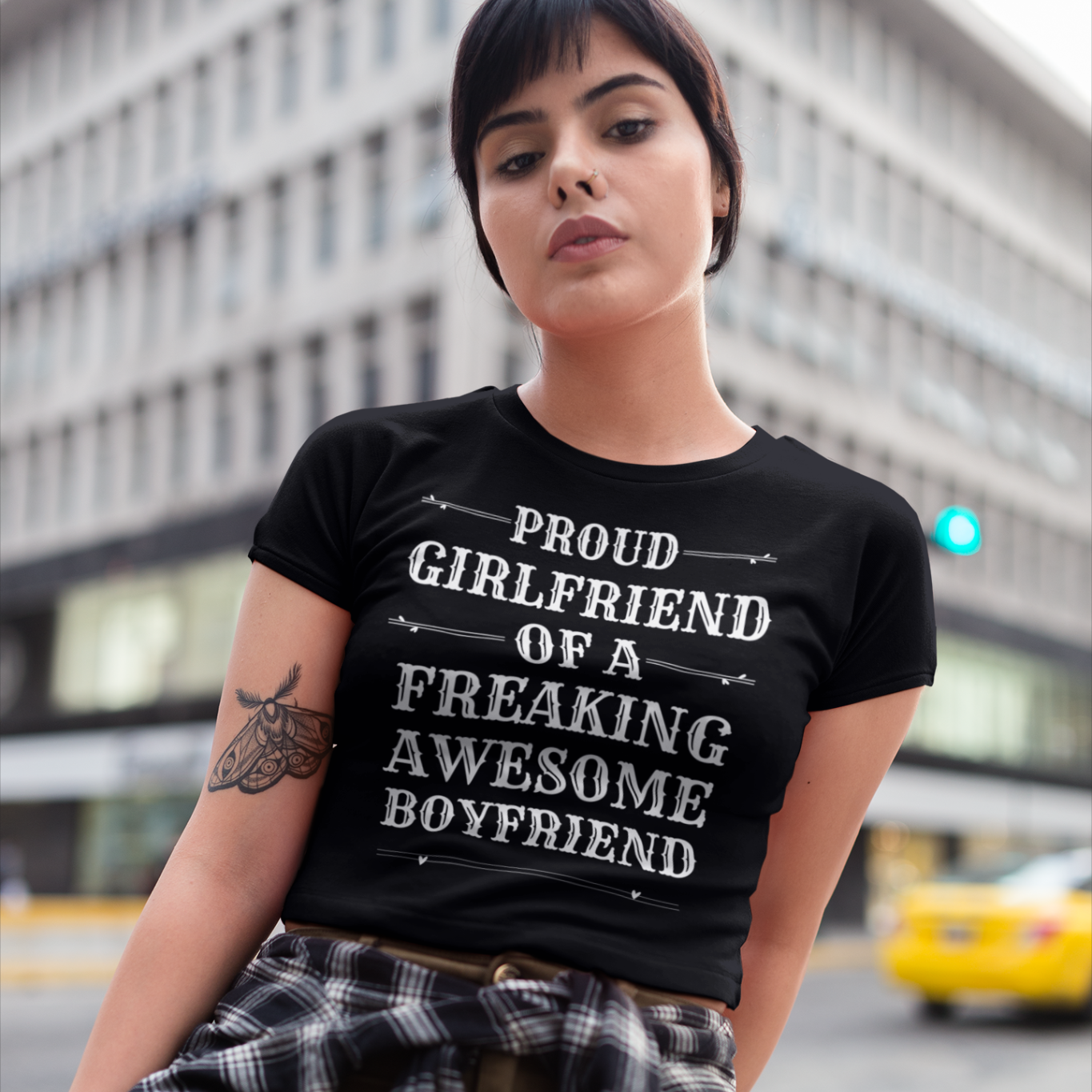 Proud Girlfriend of a Freaking Awesome Boyfriend l Women's T-Shirt